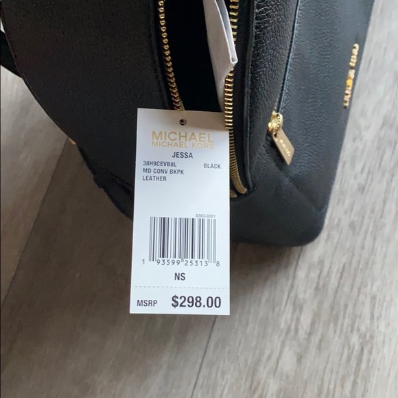 ❌SOLD❌♥️ Host Pick ♥️Jessa Michael Kors Backpack! - Picture 5 of 5